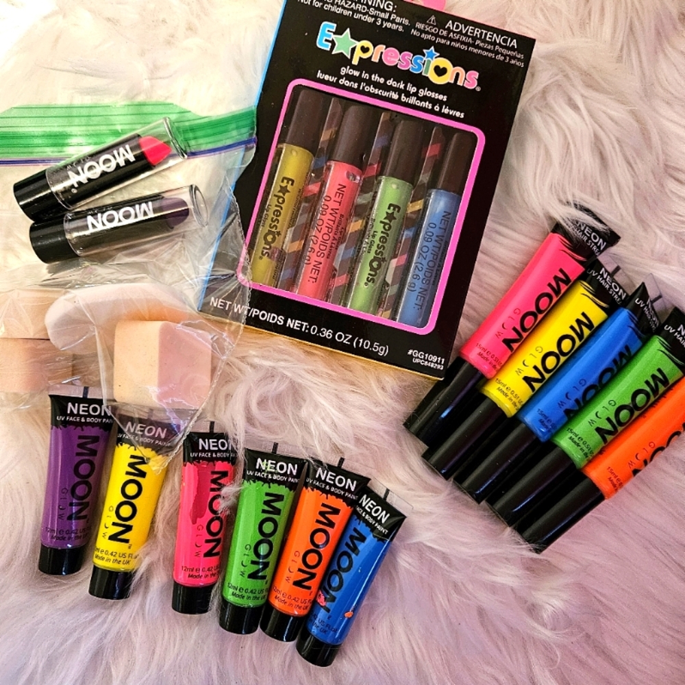 Blacklight Makeup Bundle